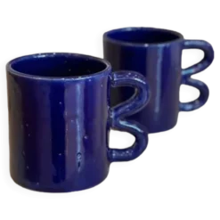 Mug tasse céramique anse vague graphique design coloré Bleu majorelle Klein
