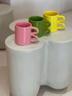 Mug tasse céramique anse vague graphique design coloré vert pomme acidulé