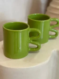 Mug tasse céramique anse vague graphique design coloré vert pomme acidulé