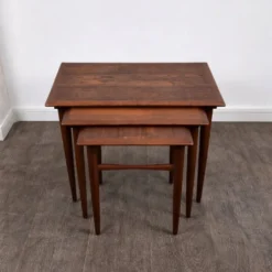 Nid de tables basses, Danemark, années 1960