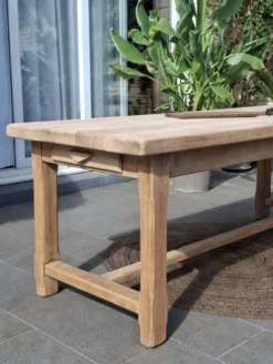 N052 table de ferme rénovée