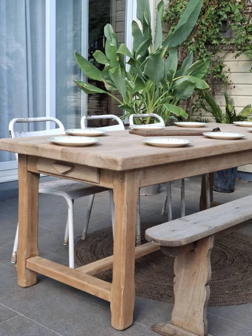N052 table de ferme rénovée