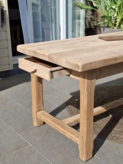 N052 table de ferme rénovée