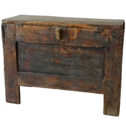 Nyemo - Ancien coffre tibétain peint