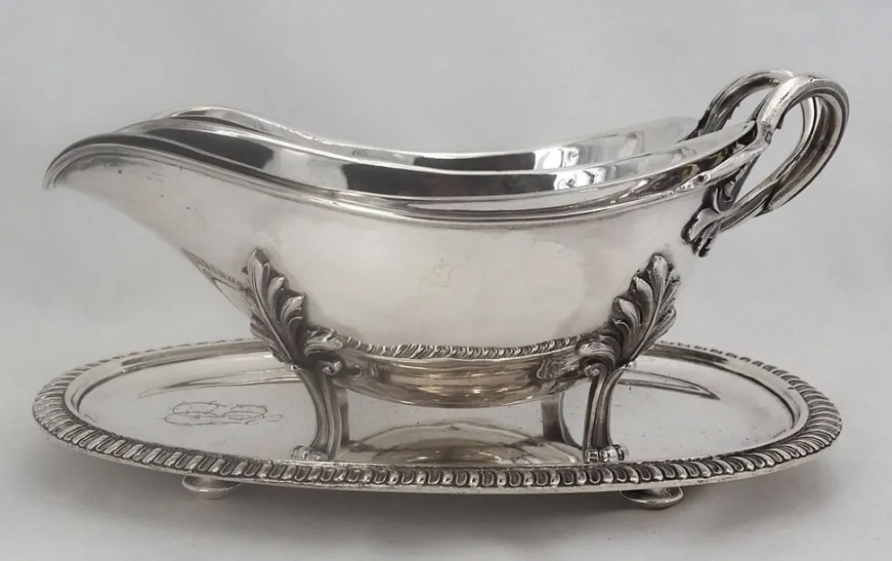 Odiot, saucière double + doublures, argent Minerve, excellent état, XIX, 1,798 kg