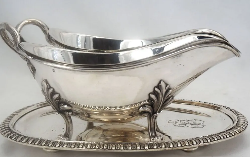 Odiot, saucière double + doublures, argent Minerve, excellent état, XIX, 1,798 kg