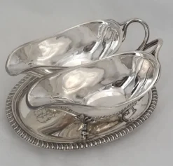 Odiot, saucière double + doublures, argent Minerve, excellent état, XIX, 1,798 kg