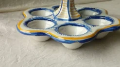 Oeufrier coquetier en faience de quimper hb