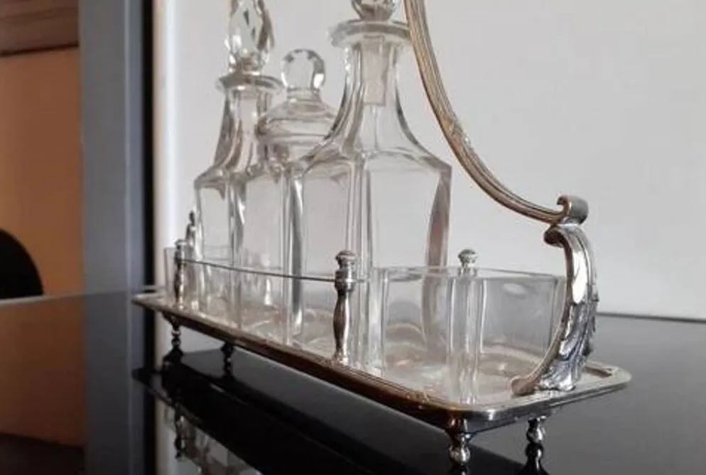 Orfèvre Bouillet bourdelle / Service à condiments en métal argenté et verre