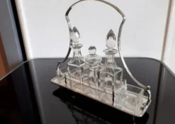 Orfèvre Bouillet bourdelle / Service à condiments en métal argenté et verre