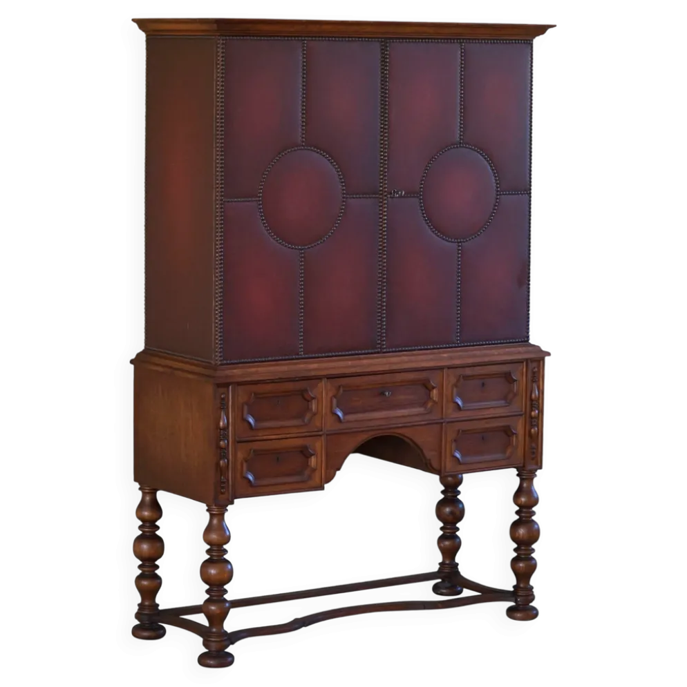Otto Schulz, armoire moderne suédoise en cuir, chêne et clous en laiton, années 1930