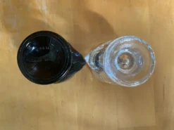 Paire Ancien Coquetier Forme Poule Opaline Noire & Verre Moulé Vintage