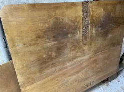 Paire d armoires art deco 1930 en loupe d orme ouvrants a une porte