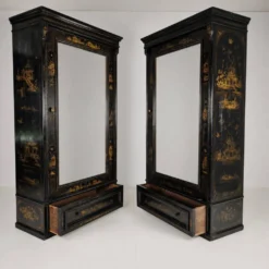 Paire d'armoires en lin Chinoiserie du 19ème siècle