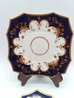Paire d'Assiettes Carrées Porcelaine de Paris Cobalt et Or Style Empire