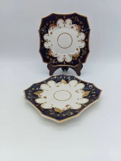 Paire d'Assiettes Carrées Porcelaine de Paris Cobalt et Or Style Empire