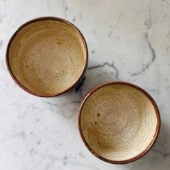Paire de bols chinois signés