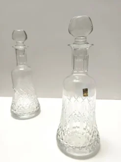 Paire de bouteilles décanteurs en cristal transparent par Bleikristall, Allemagne