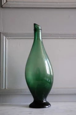 Paire de bouteilles en verre absinthe