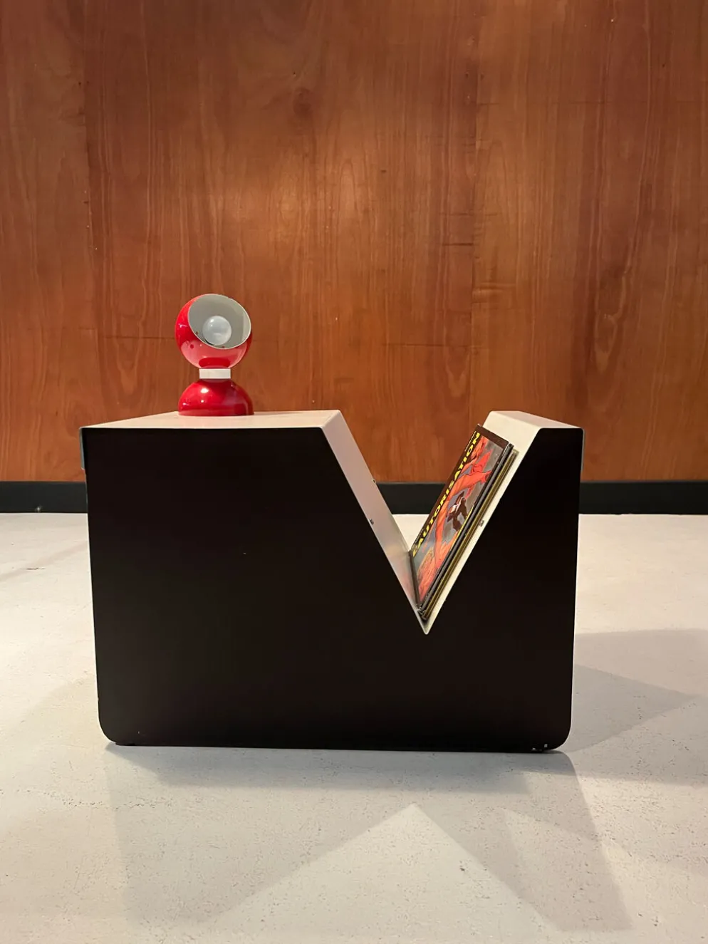 Paire de bouts de canapés / porte revues vers 1970