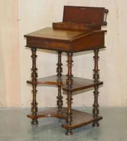 Paire de bureaux Davenport antiques entièrement restaurés