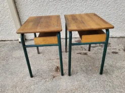 Paire de bureaux pupitres ecolier 1960 en metal et chêne