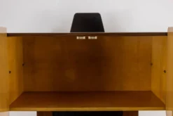 Paire de cabinets italiens en placage de teck. Années 1960.