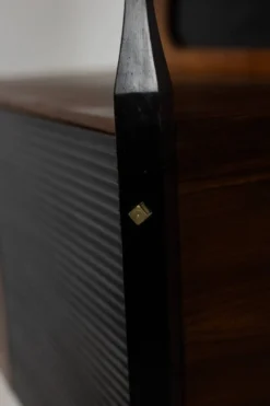 Paire de cabinets italiens en placage de teck. Années 1960.