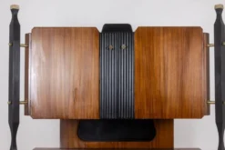 Paire de cabinets italiens en placage de teck. Années 1960.