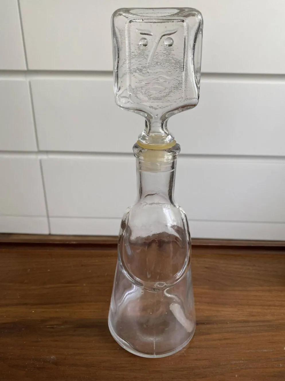 Paire de carafe d'Erik Hoglund pour Neiman marcus série "people" kosta boda
