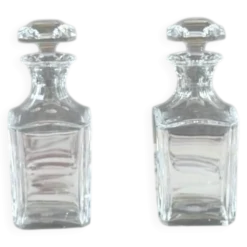 Paire de carafes en cristal de Baccarat, XXe Siècle