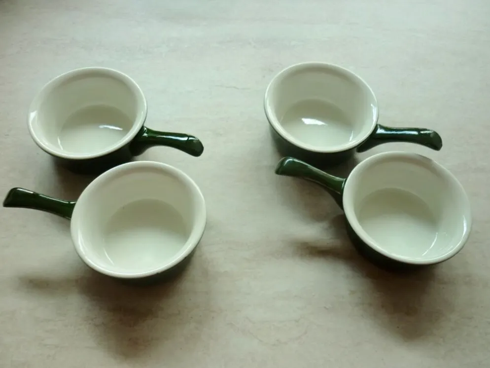 Paire de 2 cassollettes pilivite en porcelaine à feu