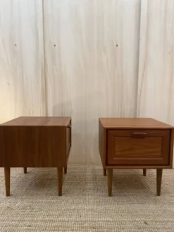 Paire de chevet en teck scandinave