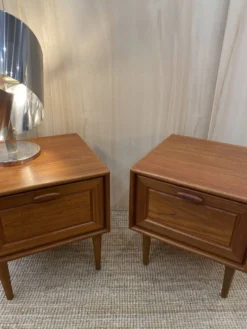 Paire de chevet en teck scandinave