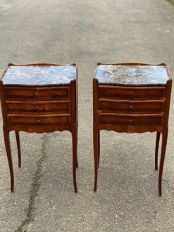 Paire de chevet Louis XV début 20ème marqueterie et marbre