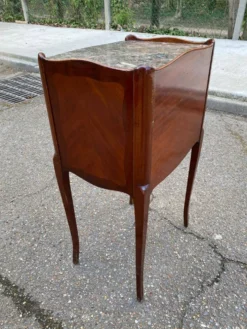Paire de chevet Louis XV début 20ème marqueterie et marbre