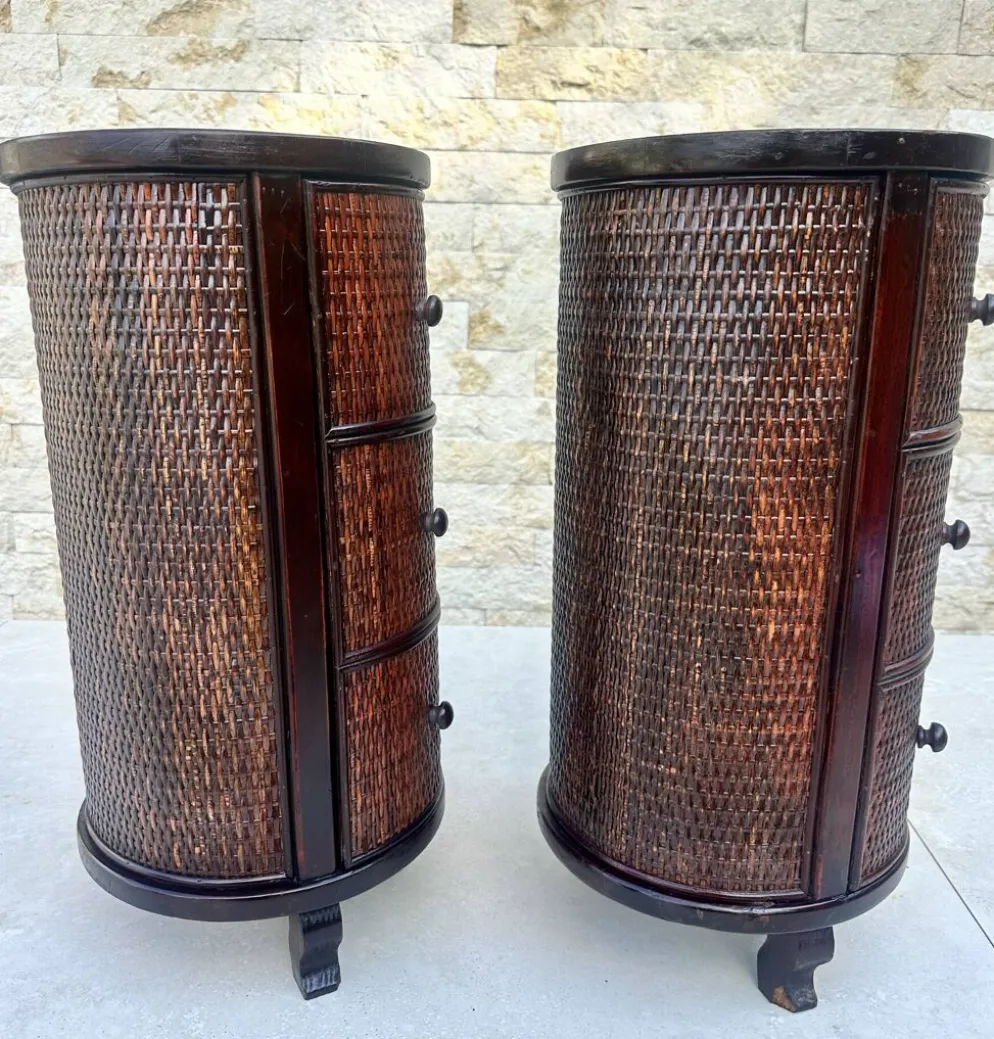 Paire de chevets Cylindriques ou chevets tambours en bois exotique.