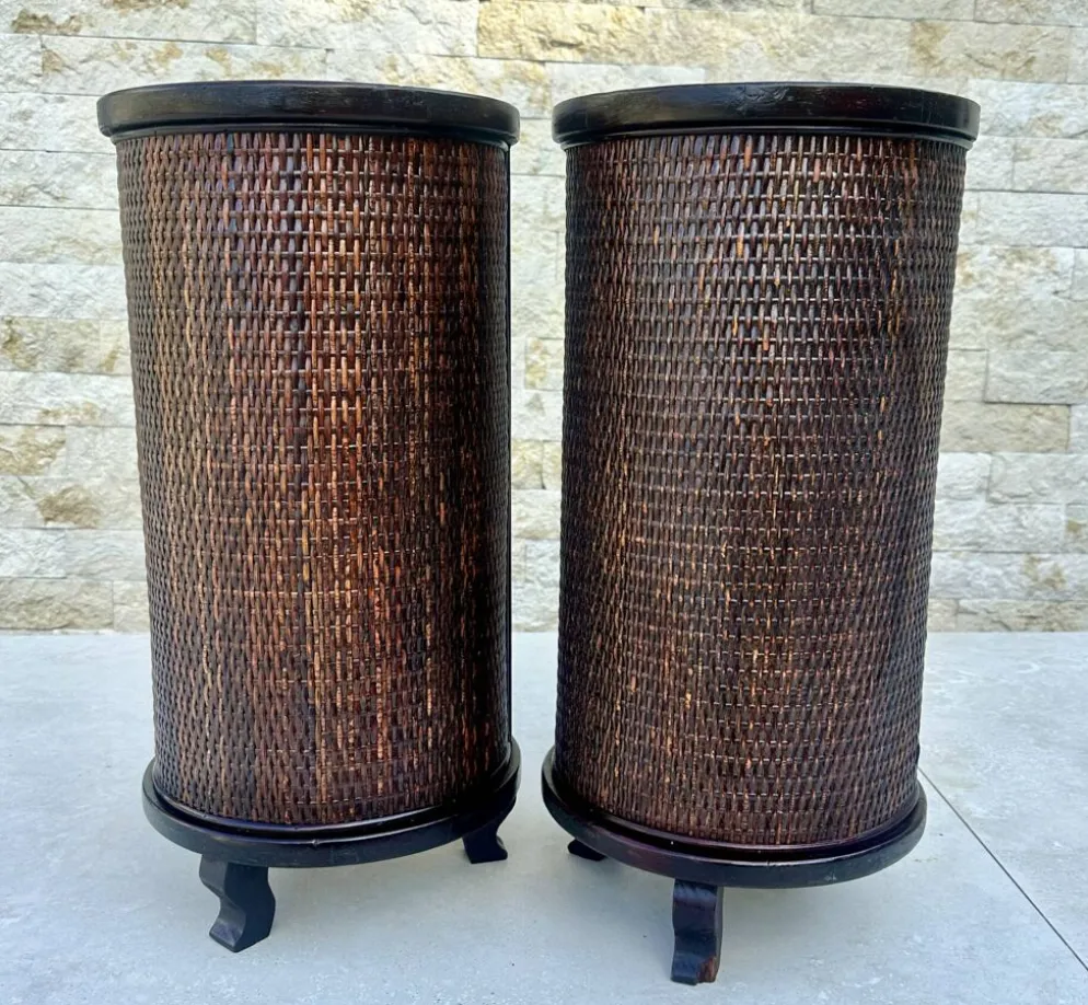 Paire de chevets Cylindriques ou chevets tambours en bois exotique.