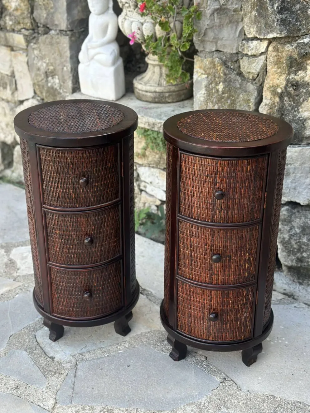 Paire de chevets Cylindriques ou chevets tambours en bois exotique.