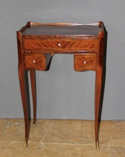 Paire de Chevets de style Louis XV en marqueterie XXe