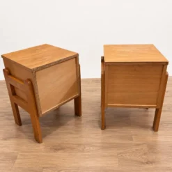 Paire de chevets en bois années 60