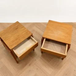Paire de chevets en bois années 60