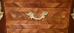 Paire de chevets en marqueterie, style Louis XV – Milieu XXe