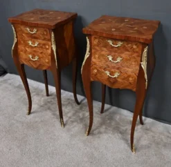 Paire de chevets en marqueterie, style Louis XV – Milieu XXe