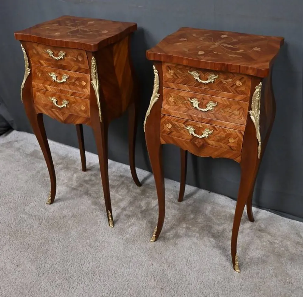 Paire de chevets en marqueterie, style Louis XV – Milieu XXe