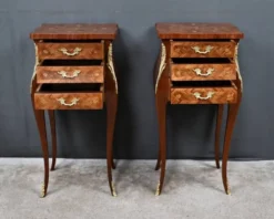 Paire de chevets en marqueterie, style Louis XV – Milieu XXe