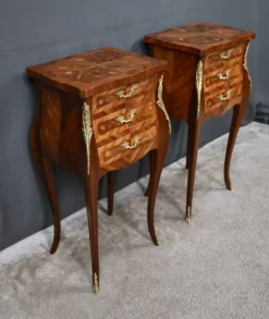 Paire de chevets en marqueterie, style Louis XV – Milieu XXe