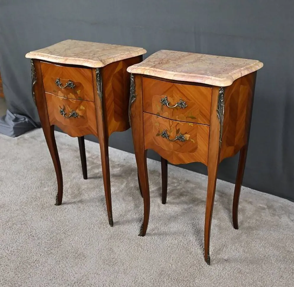 Paire de chevets en marqueterie de bois de rose, style Louis XV – 2ème partie XXe