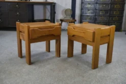 Paire de chevets en orme pour Maison REGAIN 1970’s