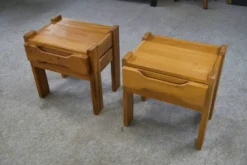 Paire de chevets en orme pour Maison REGAIN 1970’s